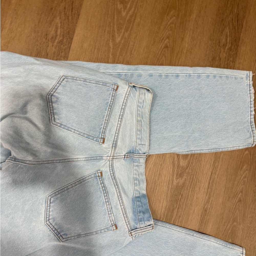 NEW ABERCROMBIE AND FITCH jeans size 4 - Picture 14 of 14